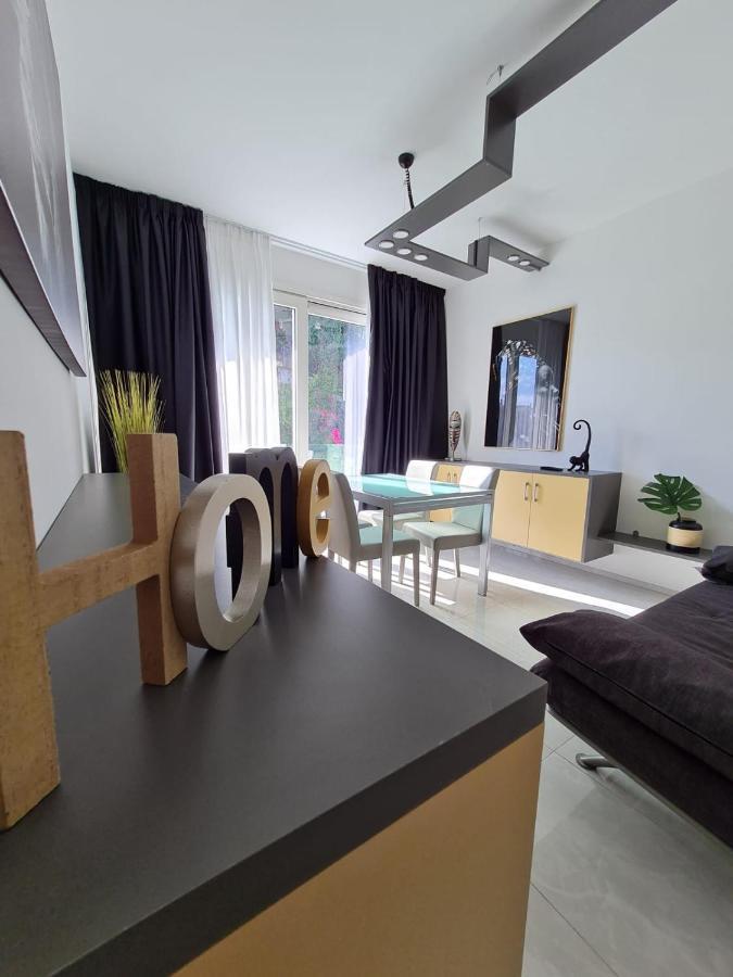 Апартаменти Minerva Luxury Town Center , Pool And Parking Таорміна Екстер'єр фото